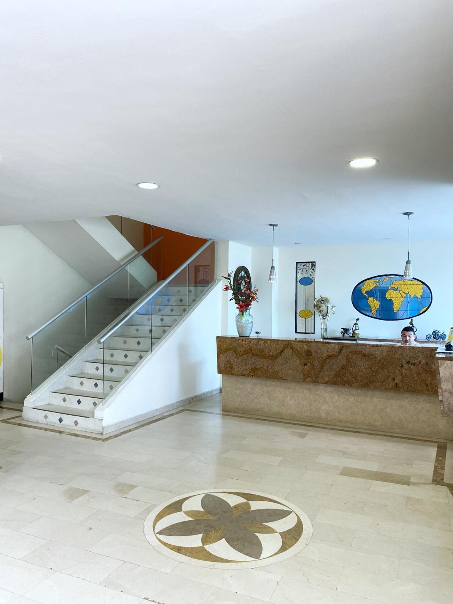 Hotel Continental Plaza Barranquilla Exterior photo